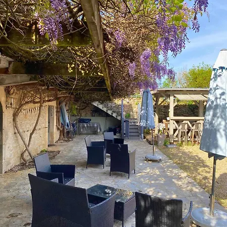Mas De Jouas Bescastel 3* Saint-Remy (Aveyron)